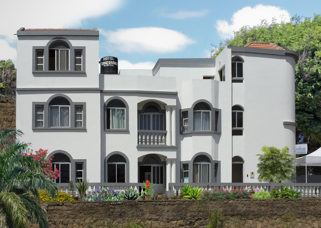 Hotel Cruz Grande-Brava Vila Nova Sintra Экстерьер фото